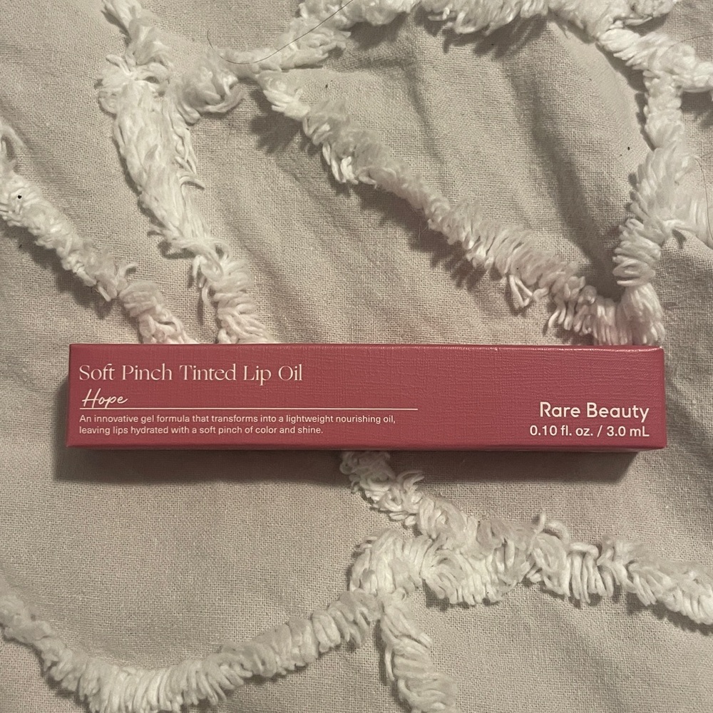 Rare Beauty Soft Pinch Tinted Lip Oil Shade Hope - Picture 6 of 8